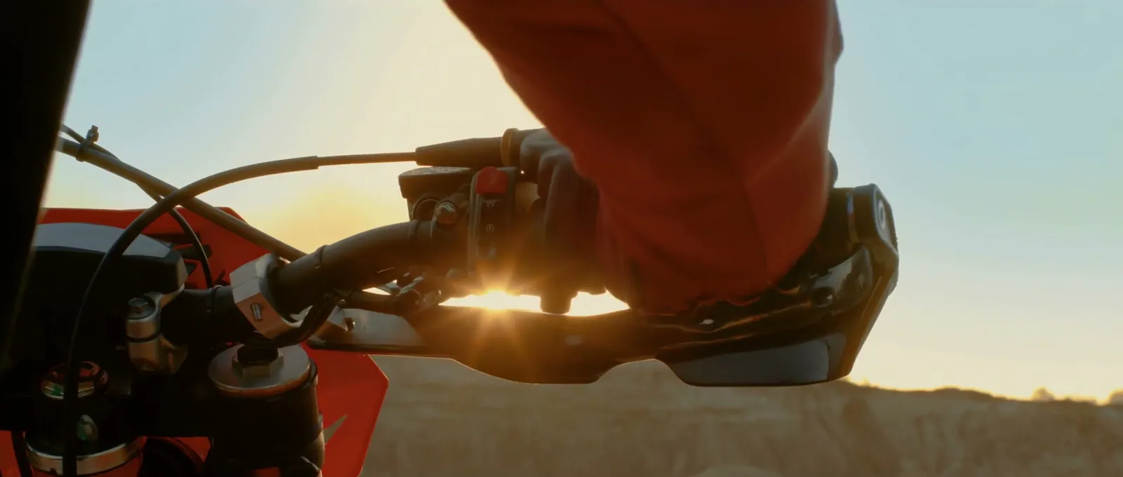 Liwa campaign film: throttle